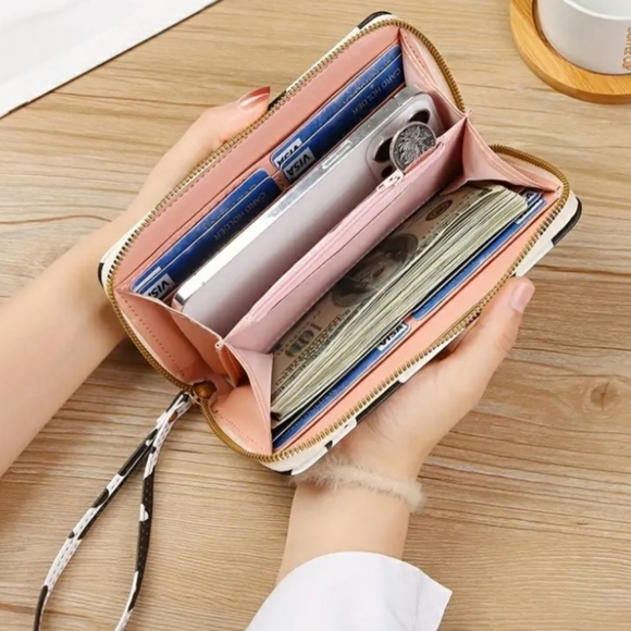 NEW Cow Print Women's Wallet Wristlet - Picture 3 of 5